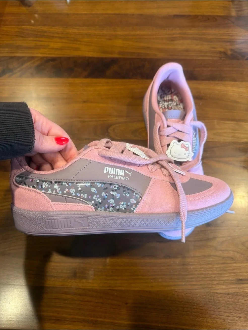 PUMA Palermo Hello Kitty Tennis Shoes - Brand New - Picture 2 of 5